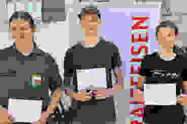 PODEST PISTOLE Ben Koller Theodor Reimann Vladislava Sauskina (v.l.) 2. Ben Koller; 1. Theodor Reimann; 3. Vladislava Sauskina